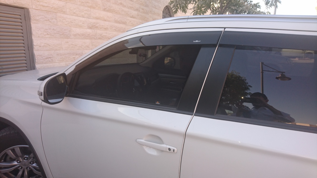  Каркасные автомобильные шторки - Mitsubishi Outlander (3) (2012-наст.время) Внедорожник 5 дв. Комплект на передние двери PREMIUM - фото